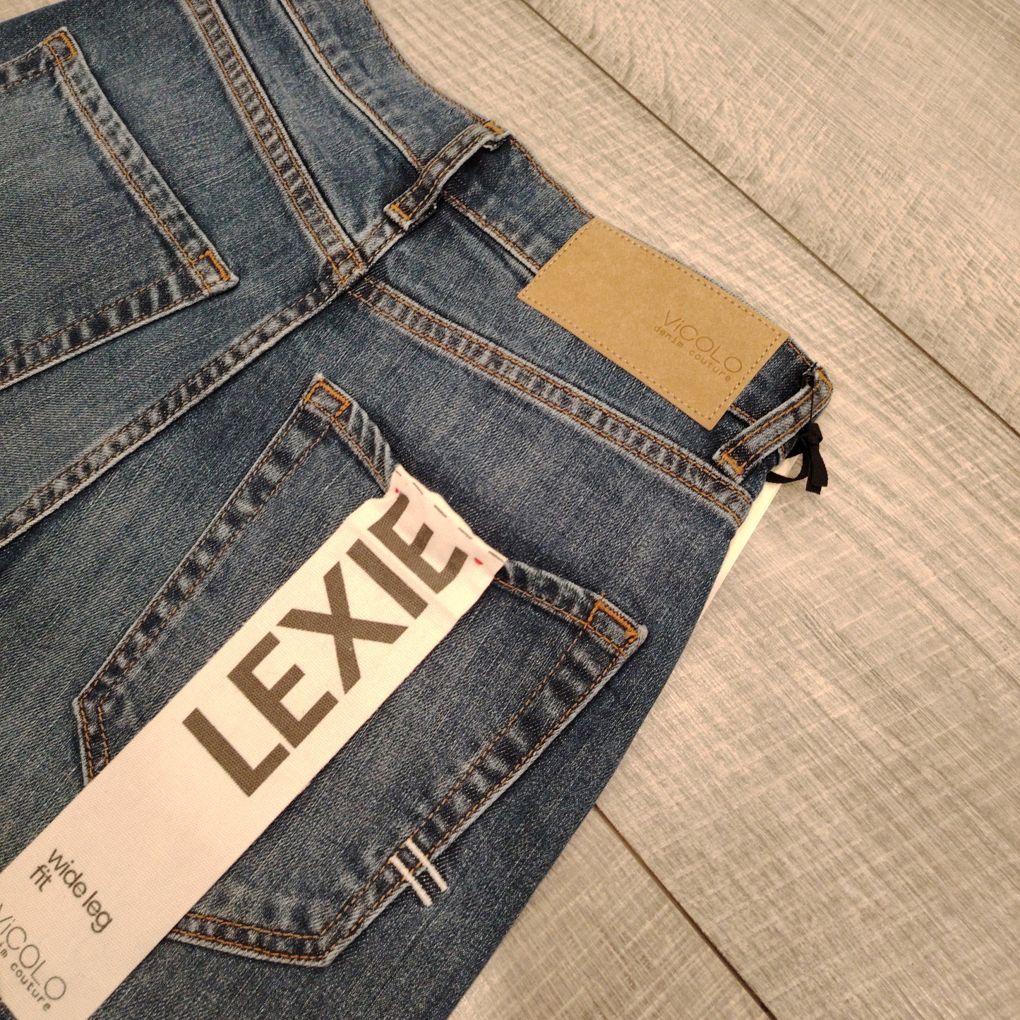 Jeans Vicolo modello Lexie